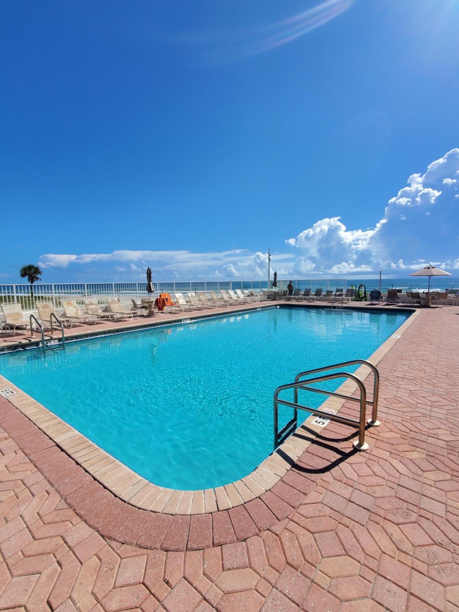 Beachside Bliss Ocean Views & Endless Fun Daytona Beach! Kültér fotó
